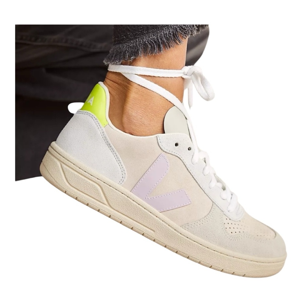Veja V-10 Suede Sneakers‎ Size 10
